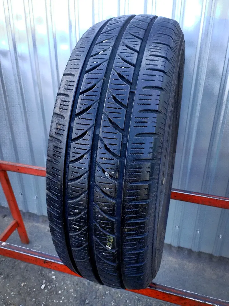 Б/у шина 195/70 R15C Yokohama W.drive WY01