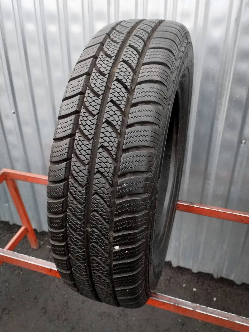 Б/у шина 195/75 R16C Continental VancoWinter 2
