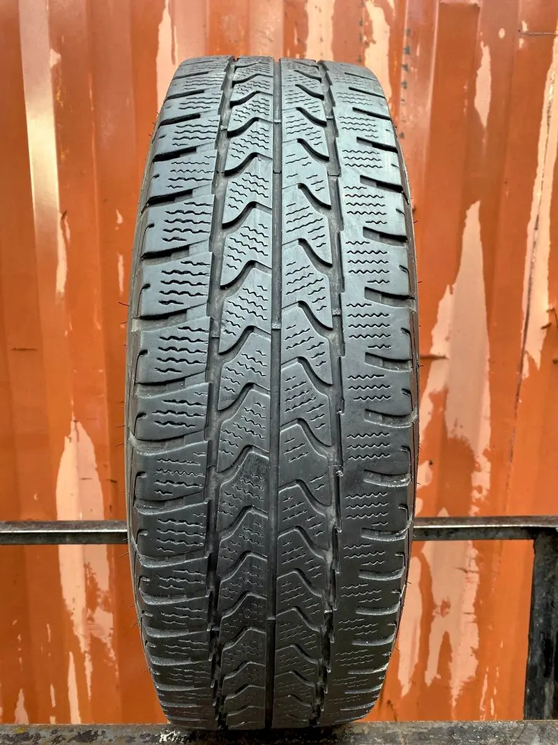 Б/у шина 195/75 R16C Goodyear Cargo Ultra Grip