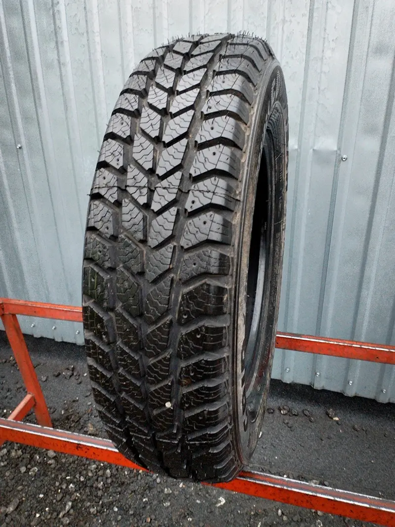 Б/у шина 195/75 R16C Goodyear Cargo Ultra Grip