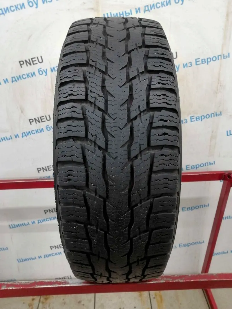 Б/у шина 195/75 R16C Nokian Hakkapeliitta CR3