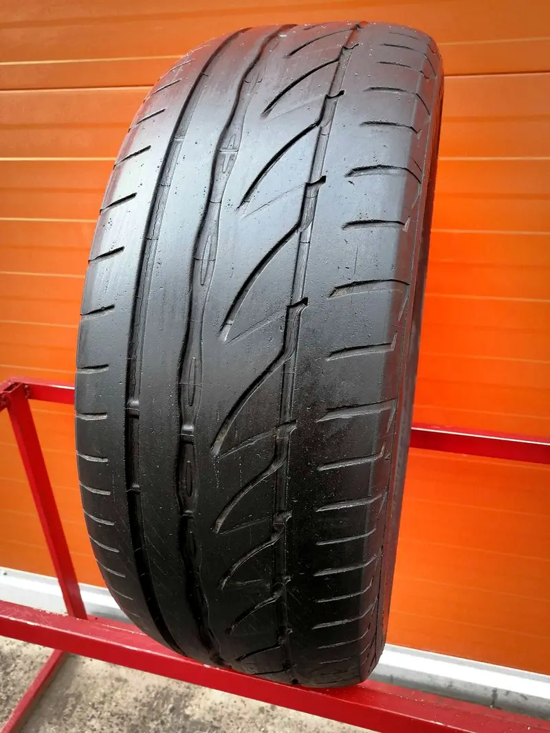 Б/у шина 205/40 R17 Bridgestone Potenza Adrenalin RE002