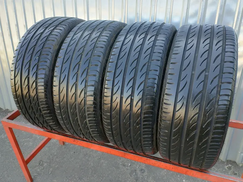 Комплект б/у шин 205/40 R17 Pirelli P Zero Nero, фото 1