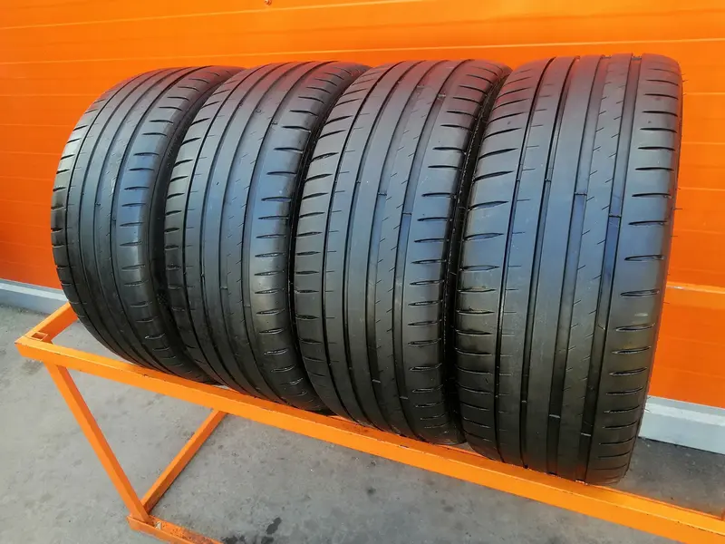 Комплект б/у шин 205/40 R18 Michelin Pilot Sport 4