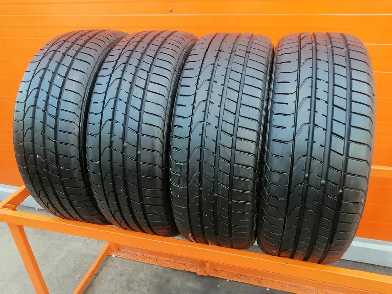 Комплект б/у шин 205/40 R18 Pirelli P Zero