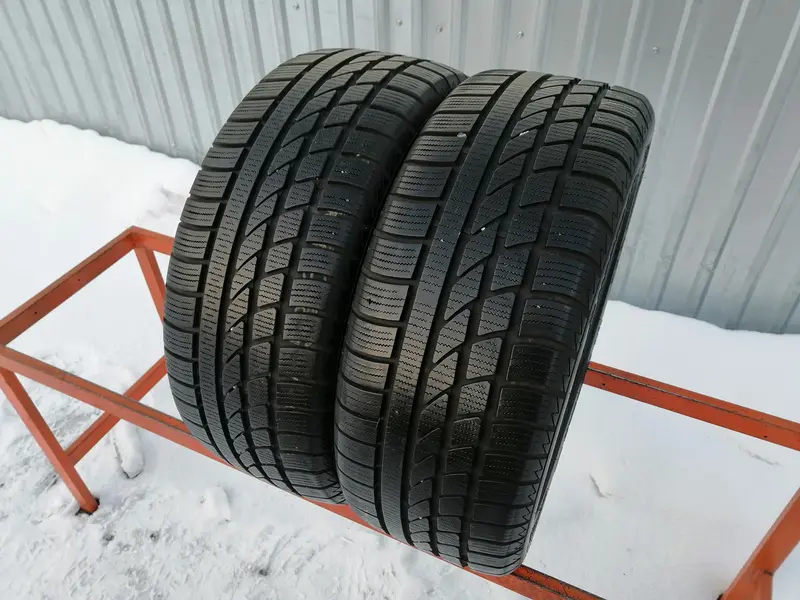 Пара б/у шин 205/45 R16 Hankook Ice Bear W300