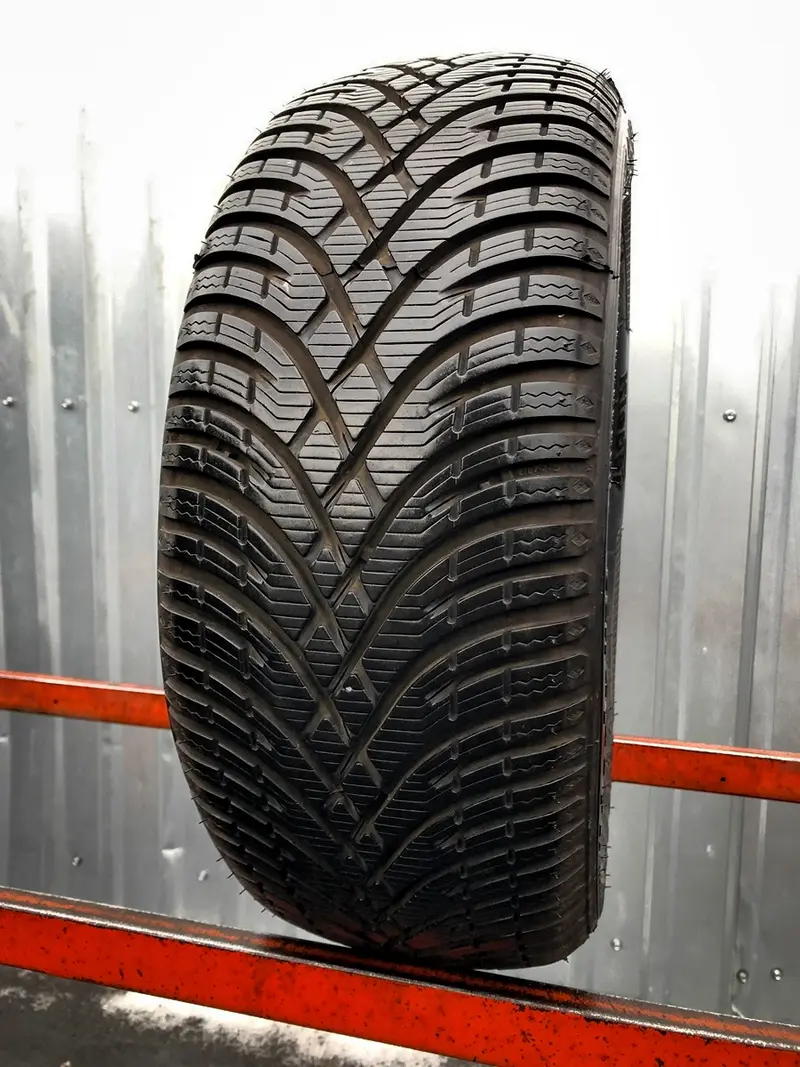 Б/у шина 205/45 R16 Kleber Krisalp HP3