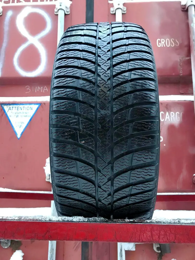 Б/у шина 205/45 R16 Kumho I ZEN KW23