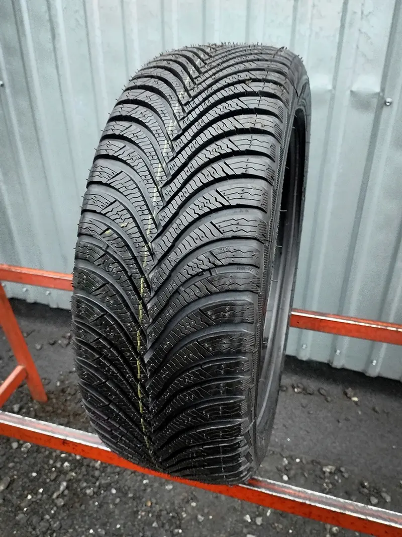 Б/у шина 205/45 R16 Michelin Alpin 5
