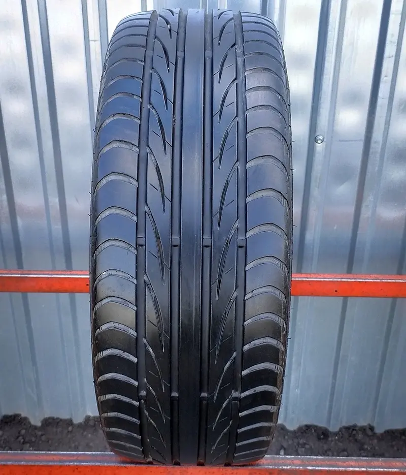 Б/у шина 205/45 R16 Semperit Speed-Life 2