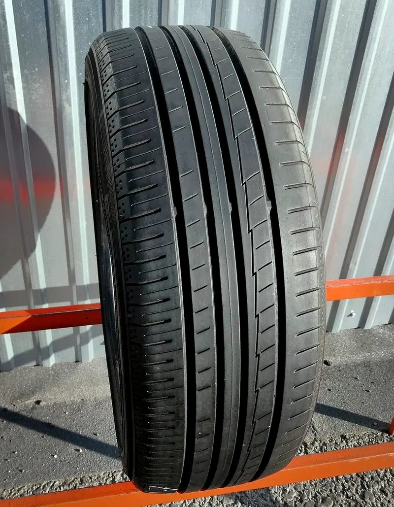 Б/у шина 205/45 R16 Yokohama BlueEarth AE50