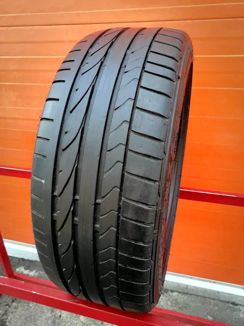 Б/у шина 205/45 R17 Bridgestone Potenza RE 050A RunFlat