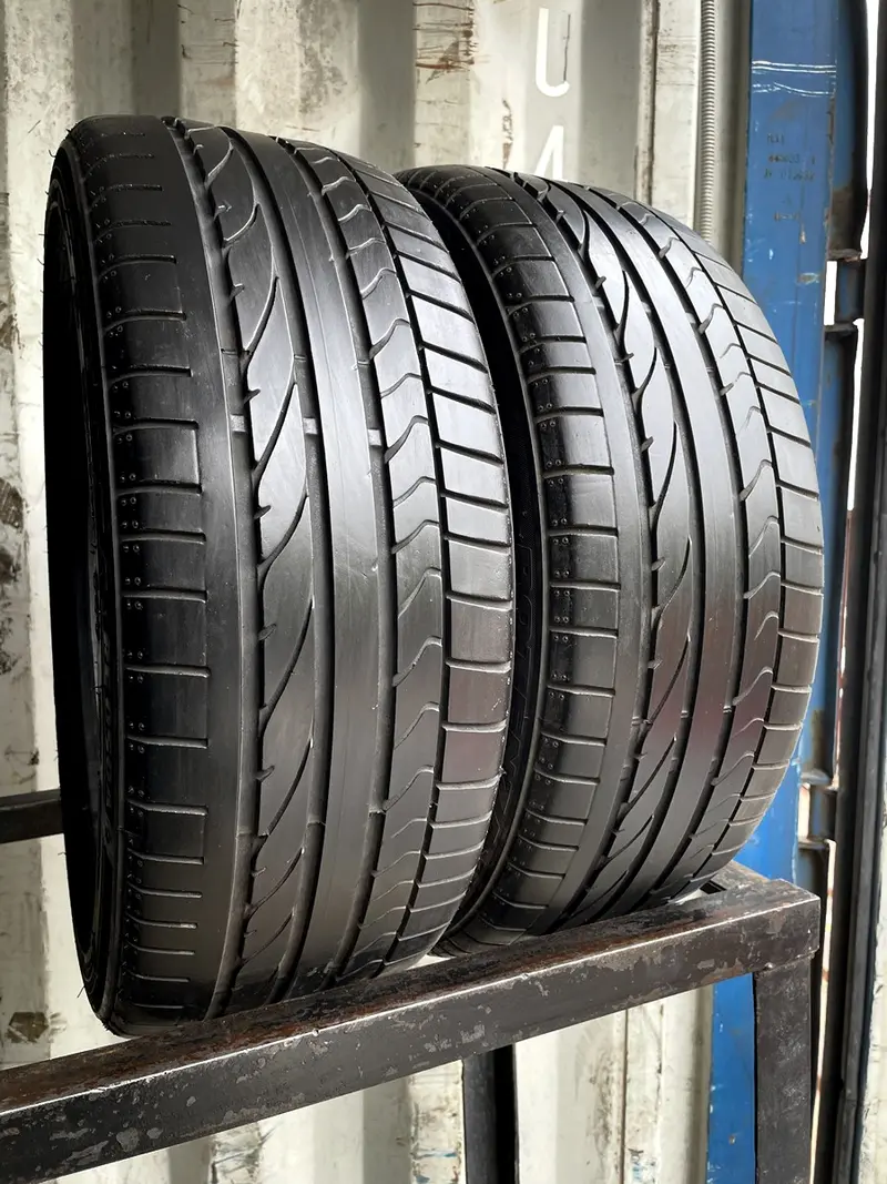 Пара б/у шин 205/45 R17 Bridgestone Potenza RE 050A RunFlat