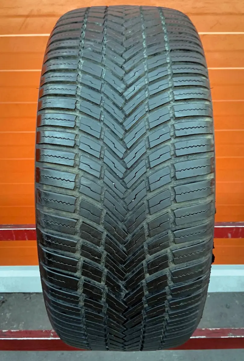 Б/у шина 205/45 R17 Bridgestone Weather Control A005 evo