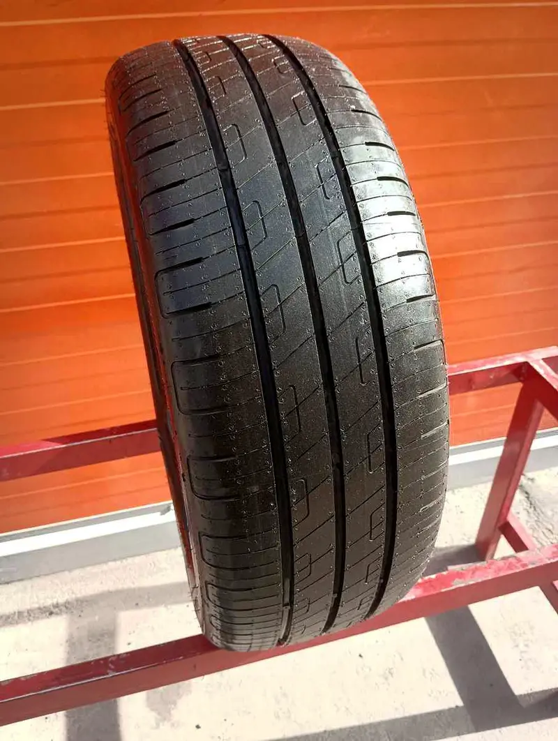Б/у шина 205/45 R17 Goodyear EfficientGrip Performance