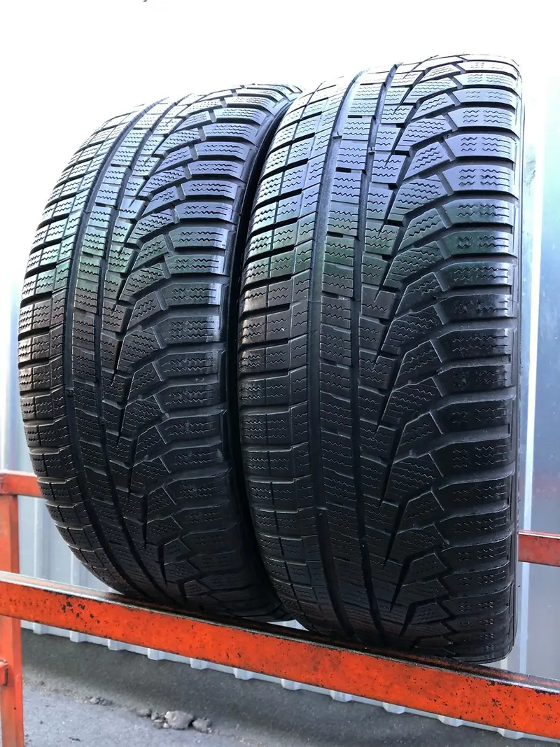Пара б/у шин 205/45 R17 Hankook Winter I Cept Evo2 W320