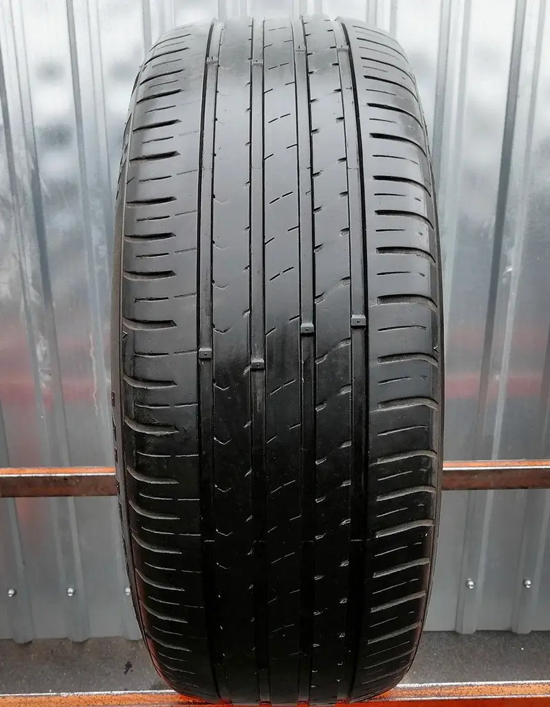 Б/у шина 205/45 R17 Kumho Ecsta HS 51