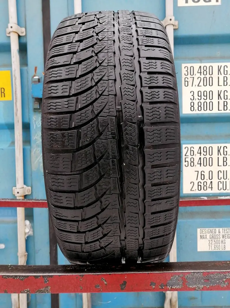 Б/у шина 205/45 R17 Nokian WR A4