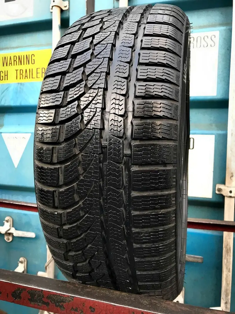 Б/у шина 205/45 R17 Nokian WR A4, фото 1