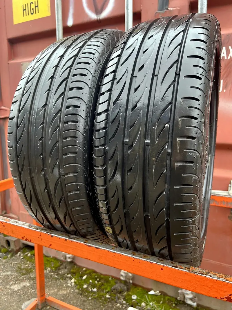 Пара б/у шин 205/45 R17 Pirelli P Zero Nero GT