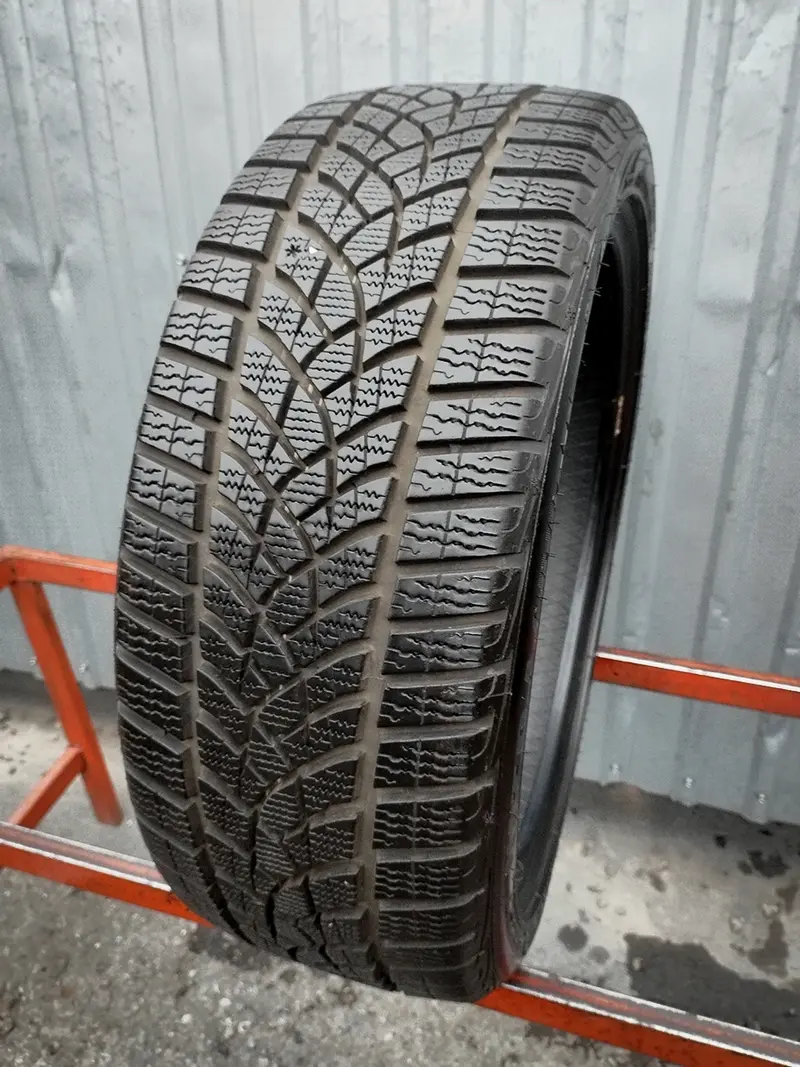 Б/у шина 205/45 R18 Goodyear Ultra Grip Perfomance GEN-1