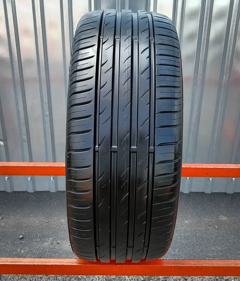 Б/у шина 205/50 R15 Nexen nBlue HD Plus