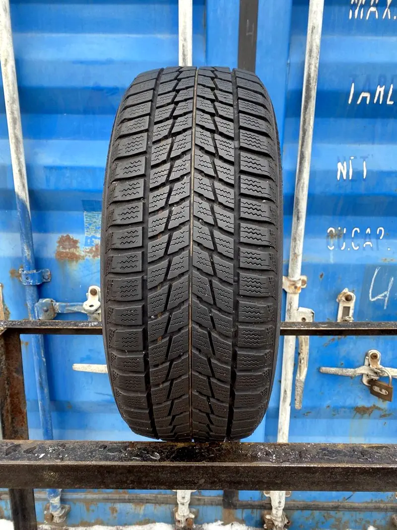 Б/у шина 205/50 R16 Bridgestone Blizzak LM 22
