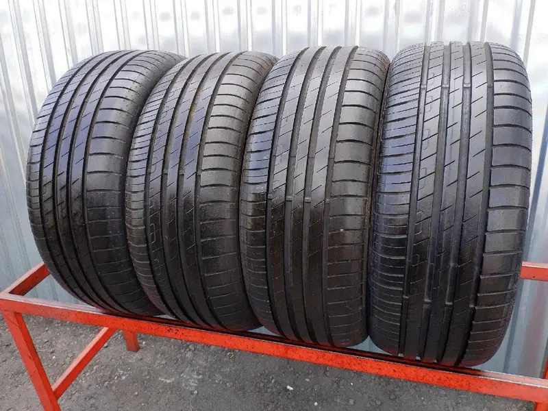 Комплект б/у шин 205/50 R16 Goodyear EfficientGrip Performance