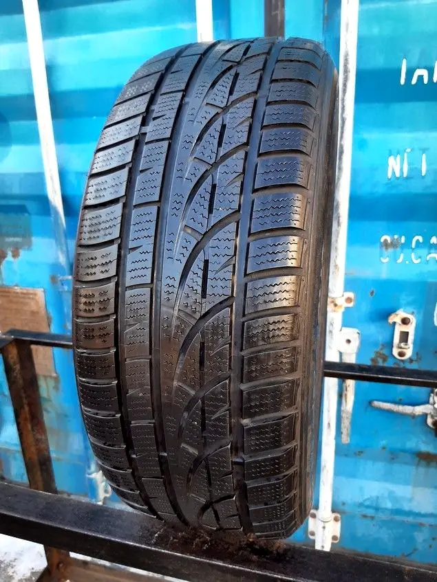 Б/у шина 205/50 R16 Hankook Winter I Cept Evo W310