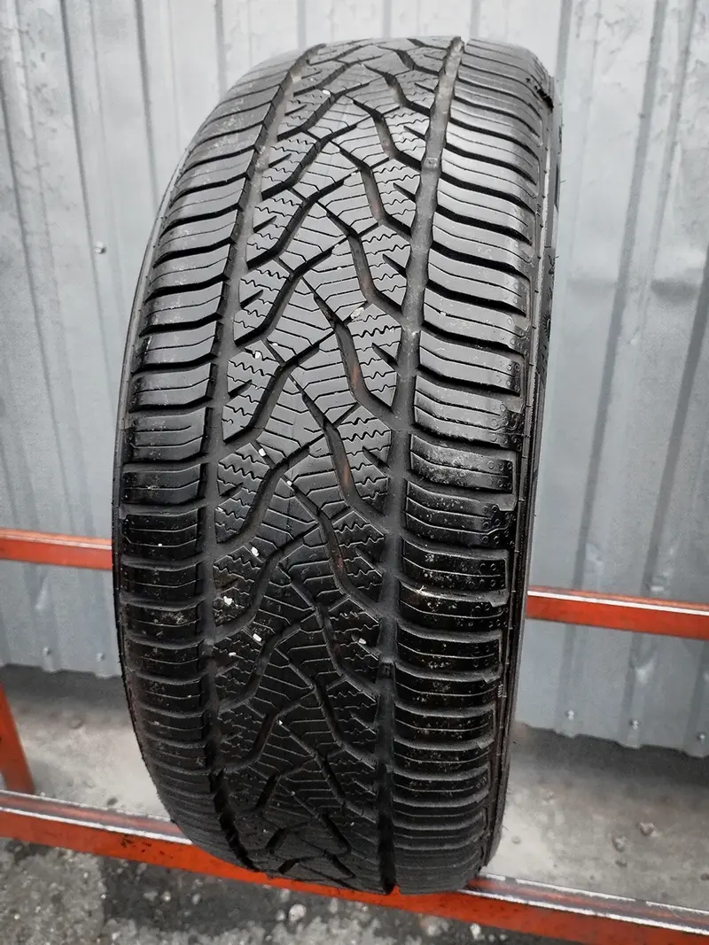 Б/у шина 205/50 R17 Barum Quartaris 5