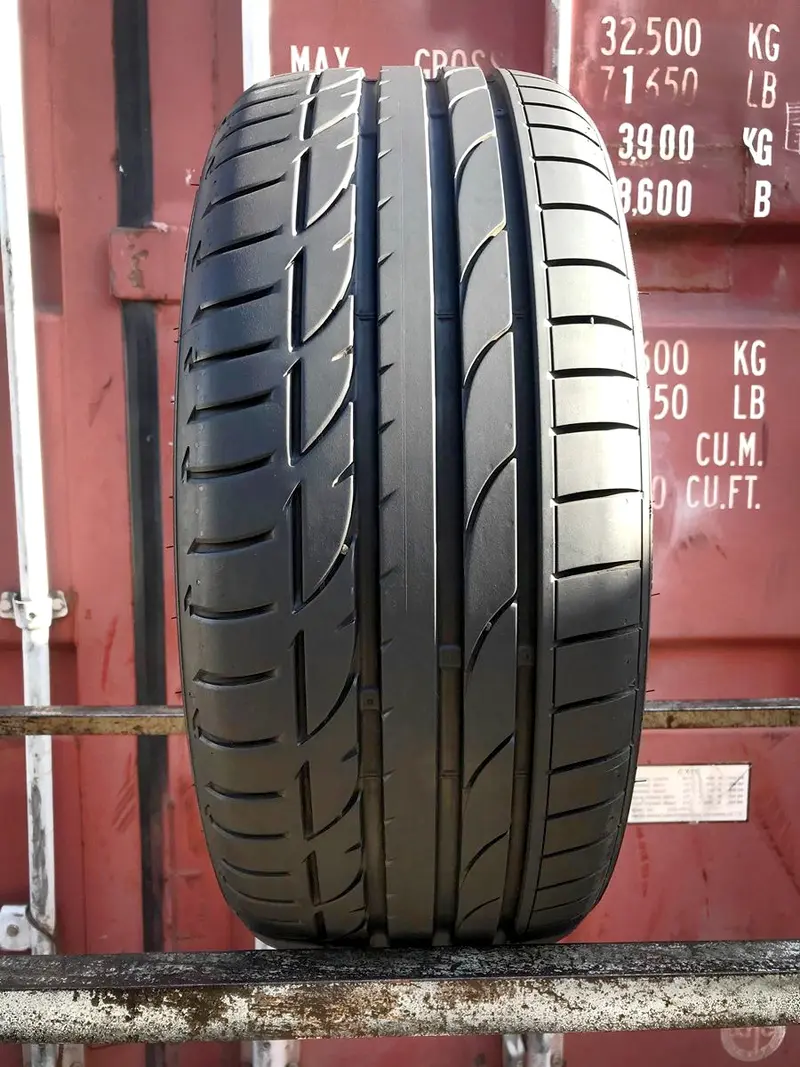 Б/у шина 205/50 R17 Bridgestone Potenza S001 RFT