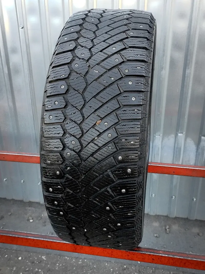 Б/у шина 205/50 R17 Continental ContiIceContact