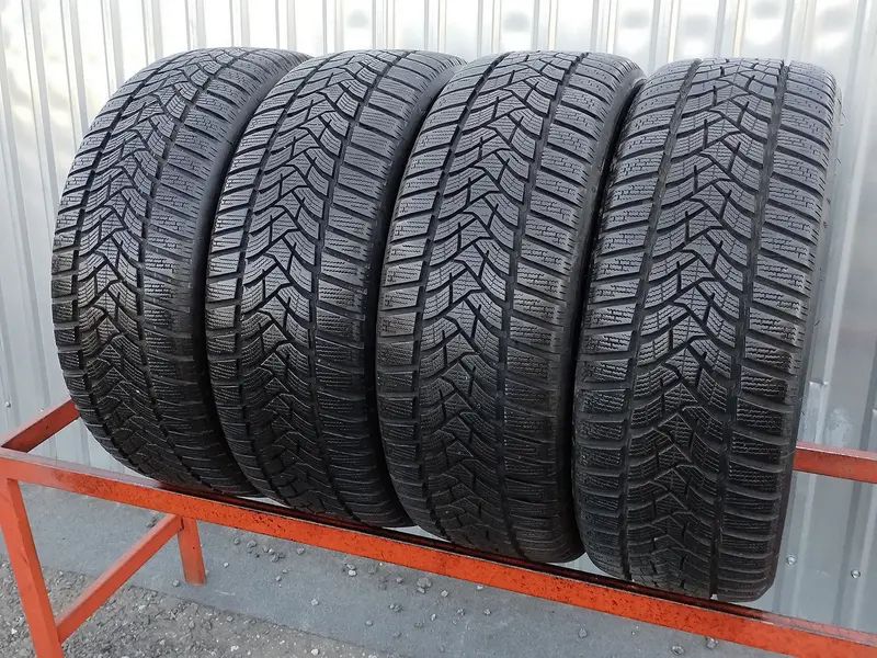 Комплект б/у шин 205/50 R17 Dunlop Winter Sport 5