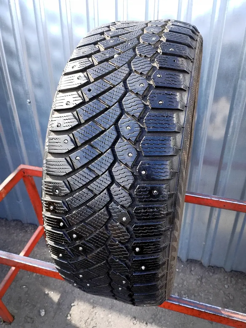 Б/у шина 205/50 R17 Gislaved Nord Frost 200