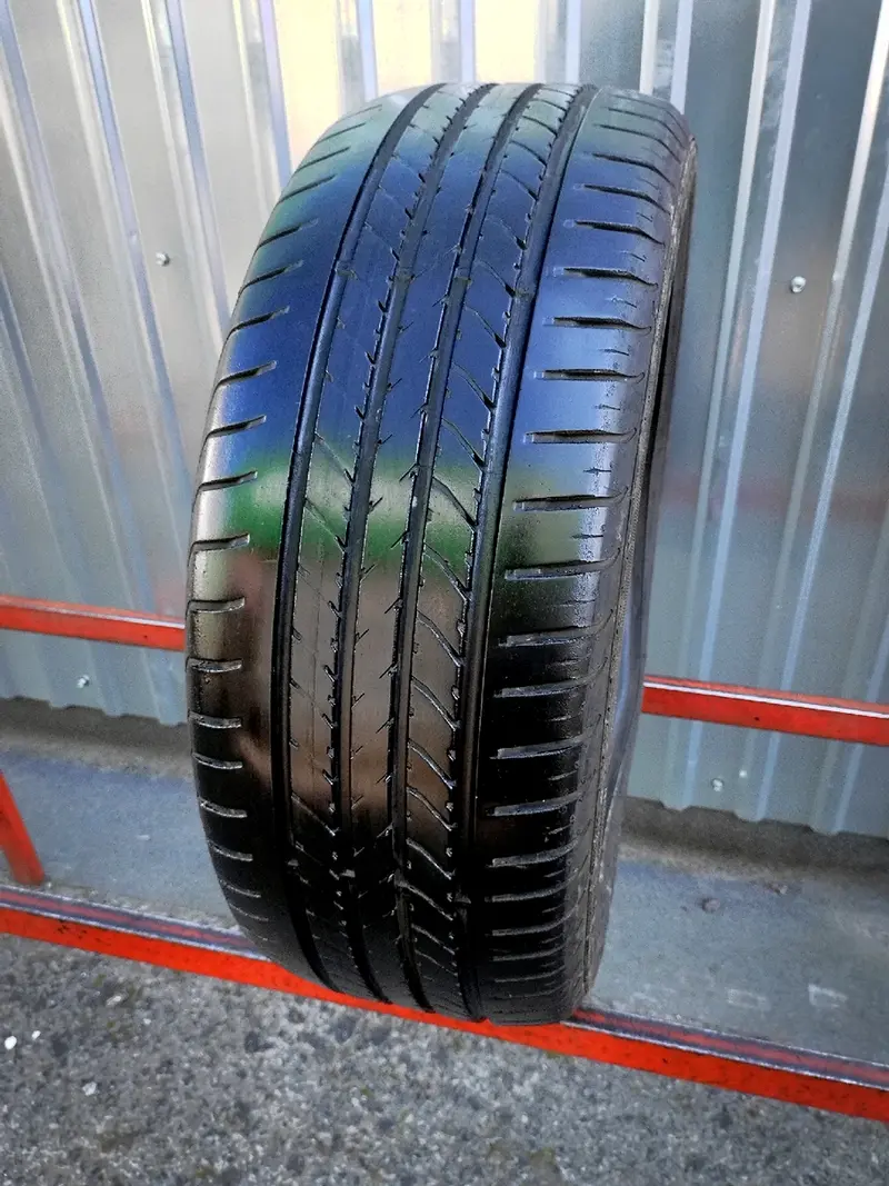 Б/у шина 205/50 R17 Goodyear EfficientGrip