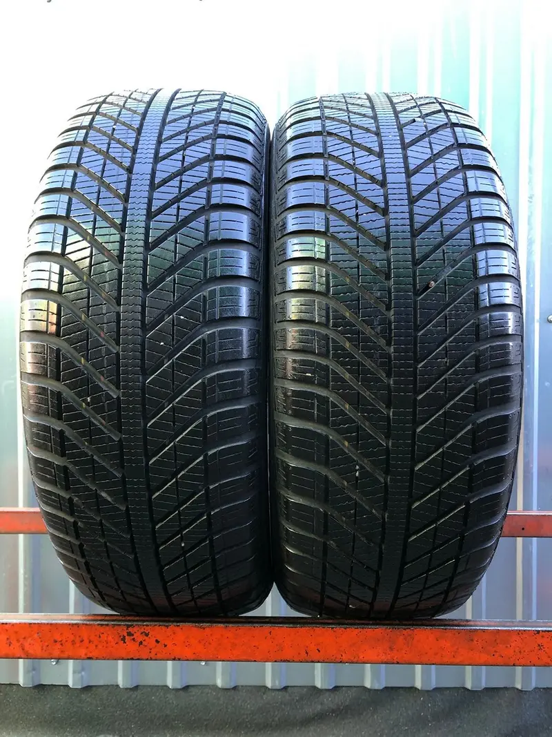 Пара б/у шин 205/50 R17 Goodyear Vector 4Seasons, фото 1