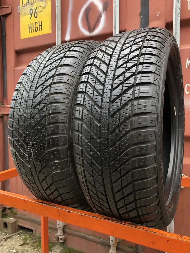 Пара б/у шин 205/50 R17 Goodyear Vector 4Seasons, фото 1