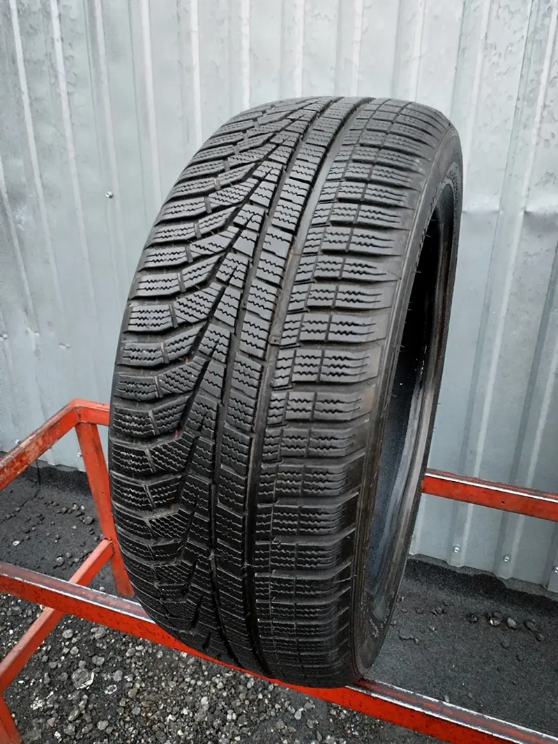 Б/у шина 205/50 R17 Hankook Winter I Cept Evo2 W320