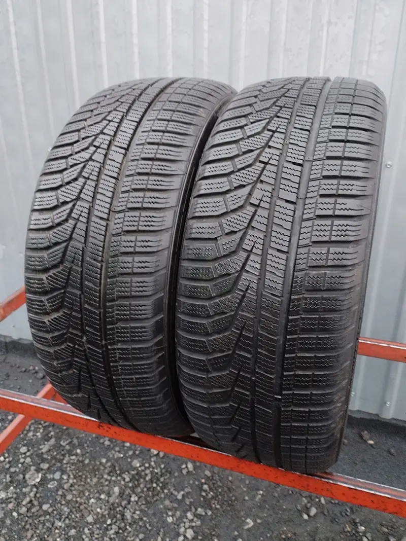 Пара б/у шин 205/50 R17 Hankook Winter I Cept Evo2 W320