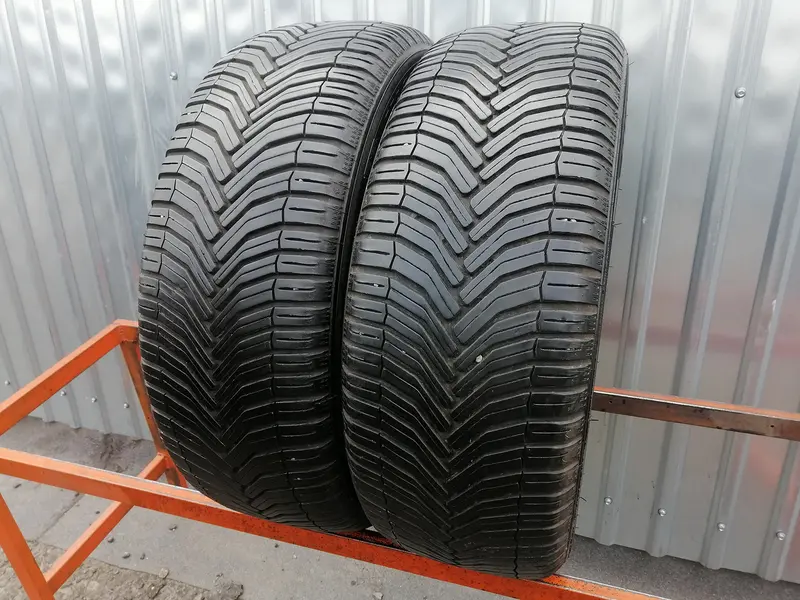 Пара б/у шин 205/50 R17 Michelin CrossClimate