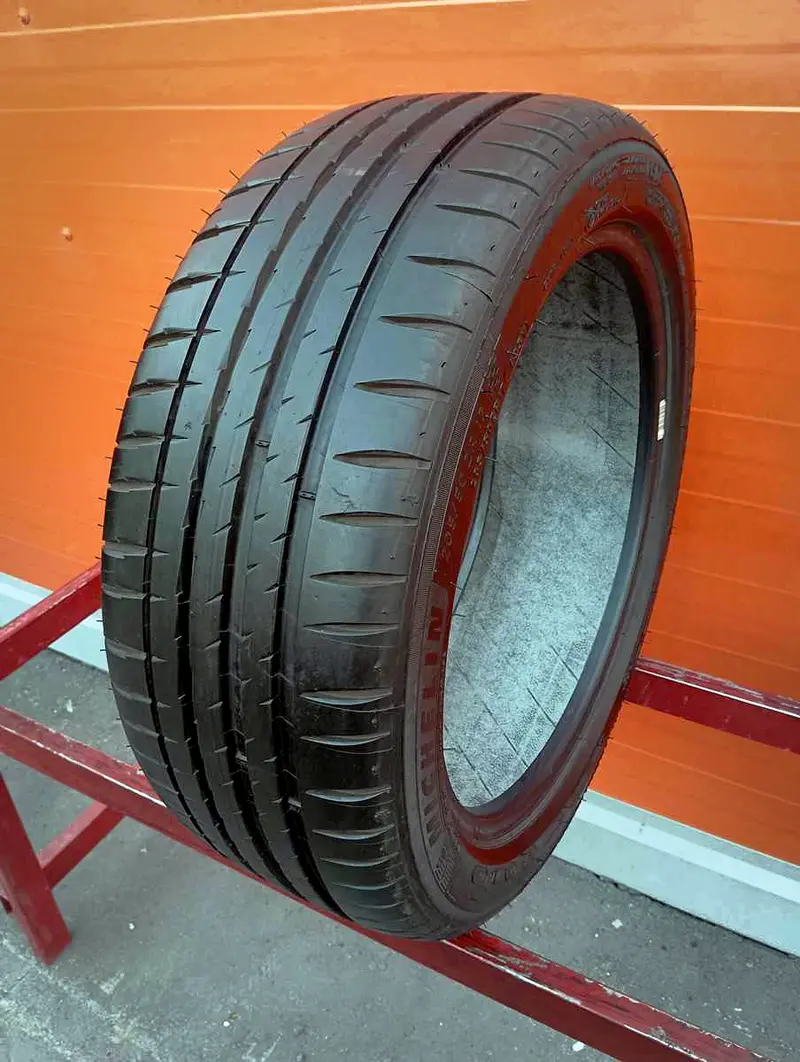 Б/у шина 205/50 R17 Michelin Pilot Sport 4