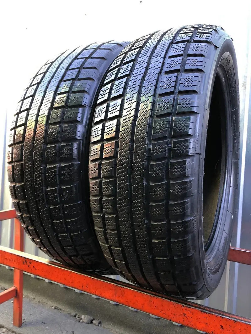 Пара б/у шин 205/50 R17 Michelin X M+S 300