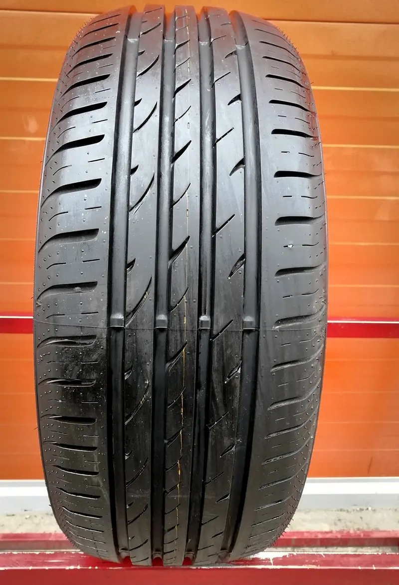 Б/у шина 205/50 R17 Nexen nBlue HD Plus