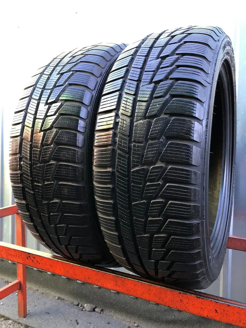 Пара б/у шин 205/50 R17 Nokian WR G2