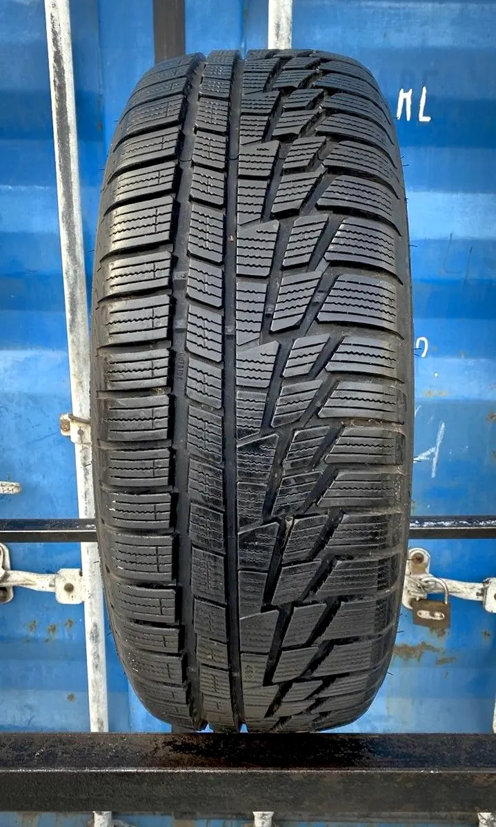 Б/у шина 205/50 R17 Nokian WR G2 RunFlat