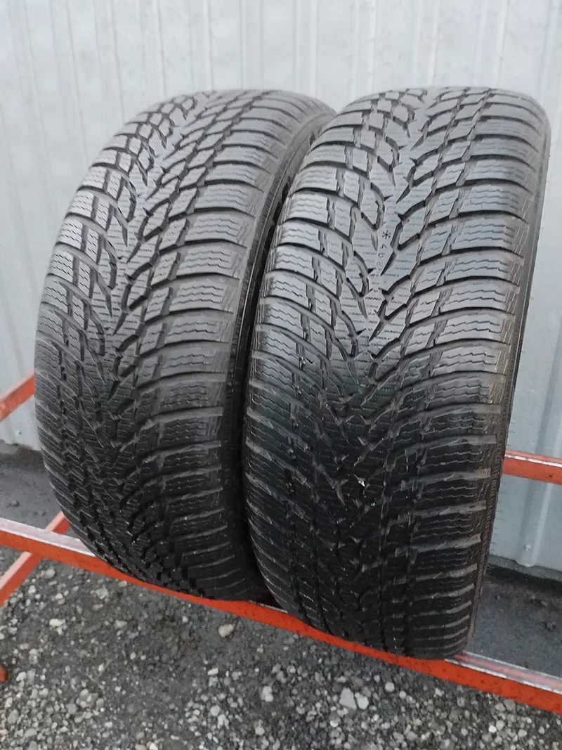 Пара б/у шин 205/50 R17 Nokian WR Snowproof