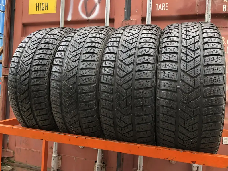 Комплект б/у шин 205/50 R17 Pirelli Winter Sottozero 3