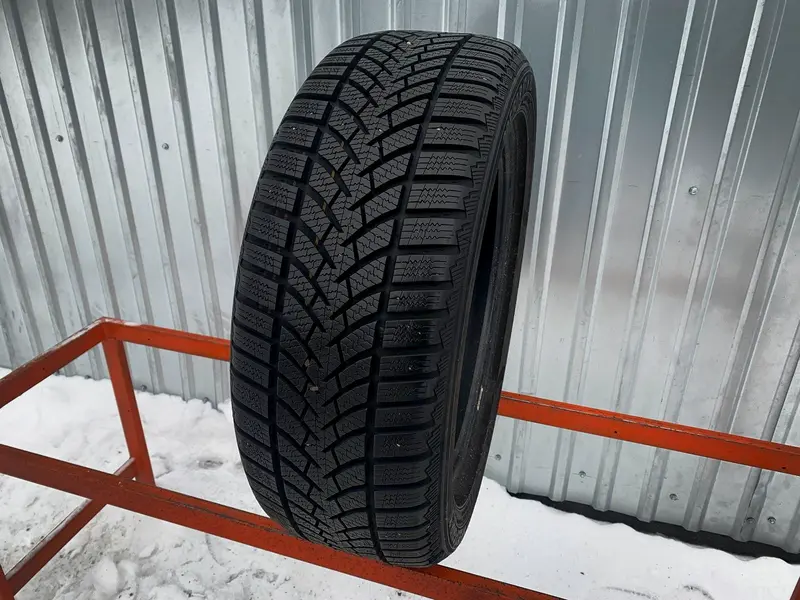 Б/у шина 205/50 R17 Semperit Speed-Grip 3