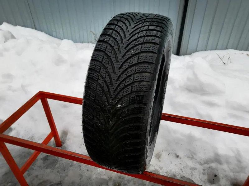 Б/у шина 205/55 R16 Apollo Alnac 4G Winter
