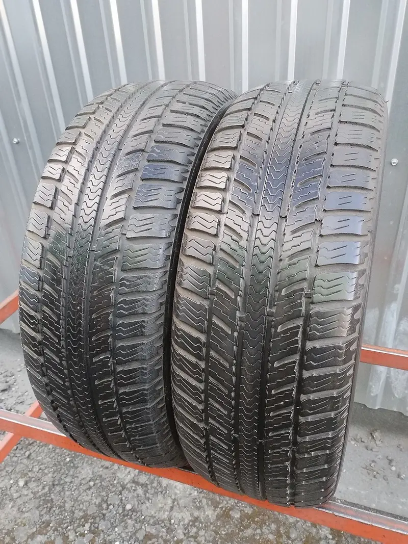 Пара б/у шин 205/55 R16 BFGoodrich Winter G, фото 1